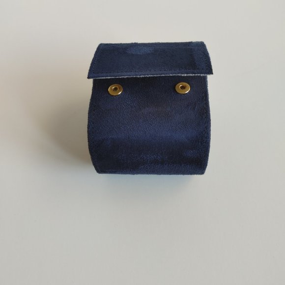 Authentic Louis Vuitton watch Case in Navy blue - Picture 5 of 7